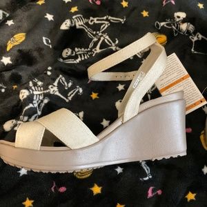 Crocs Wedge Sandals Size 8